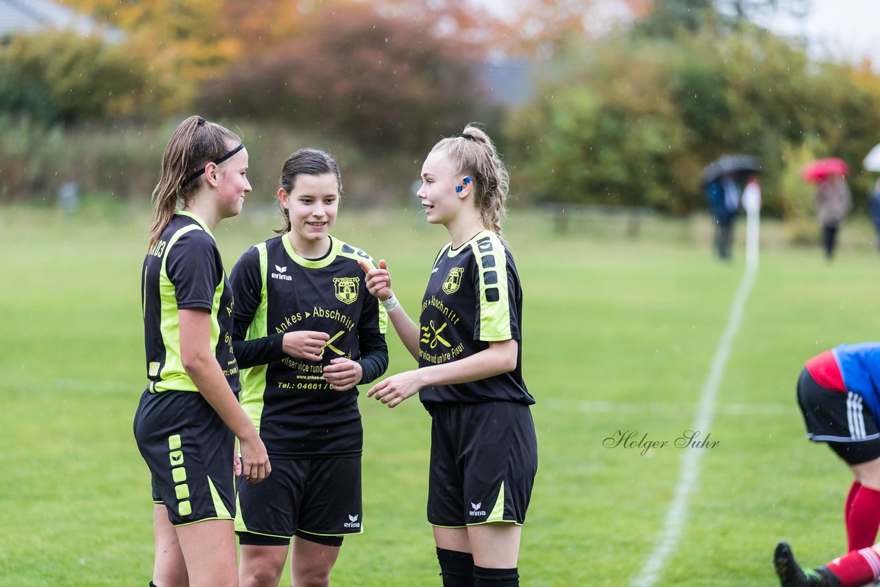 Bild 319 - B-Juniorinnen SG Mittelholstein - SV Frisia 03 Risum-Lindholm : Ergebnis: 1:12